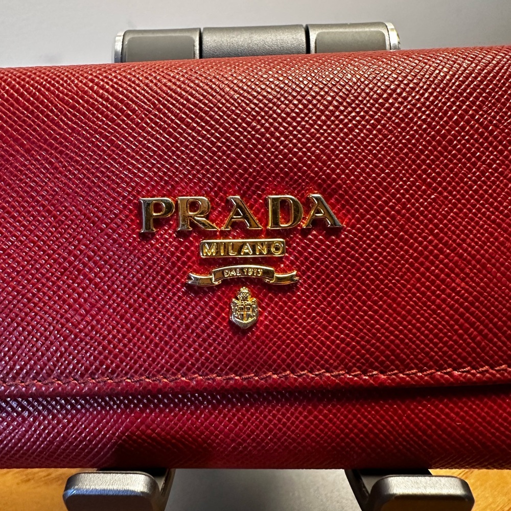 Prada Red Leather 6-piece Keyholder - Picture 2 of 9